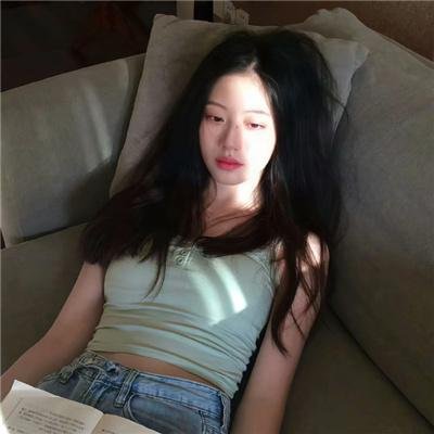 骑着鱼的猫